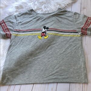 Disney Mickey tee size M